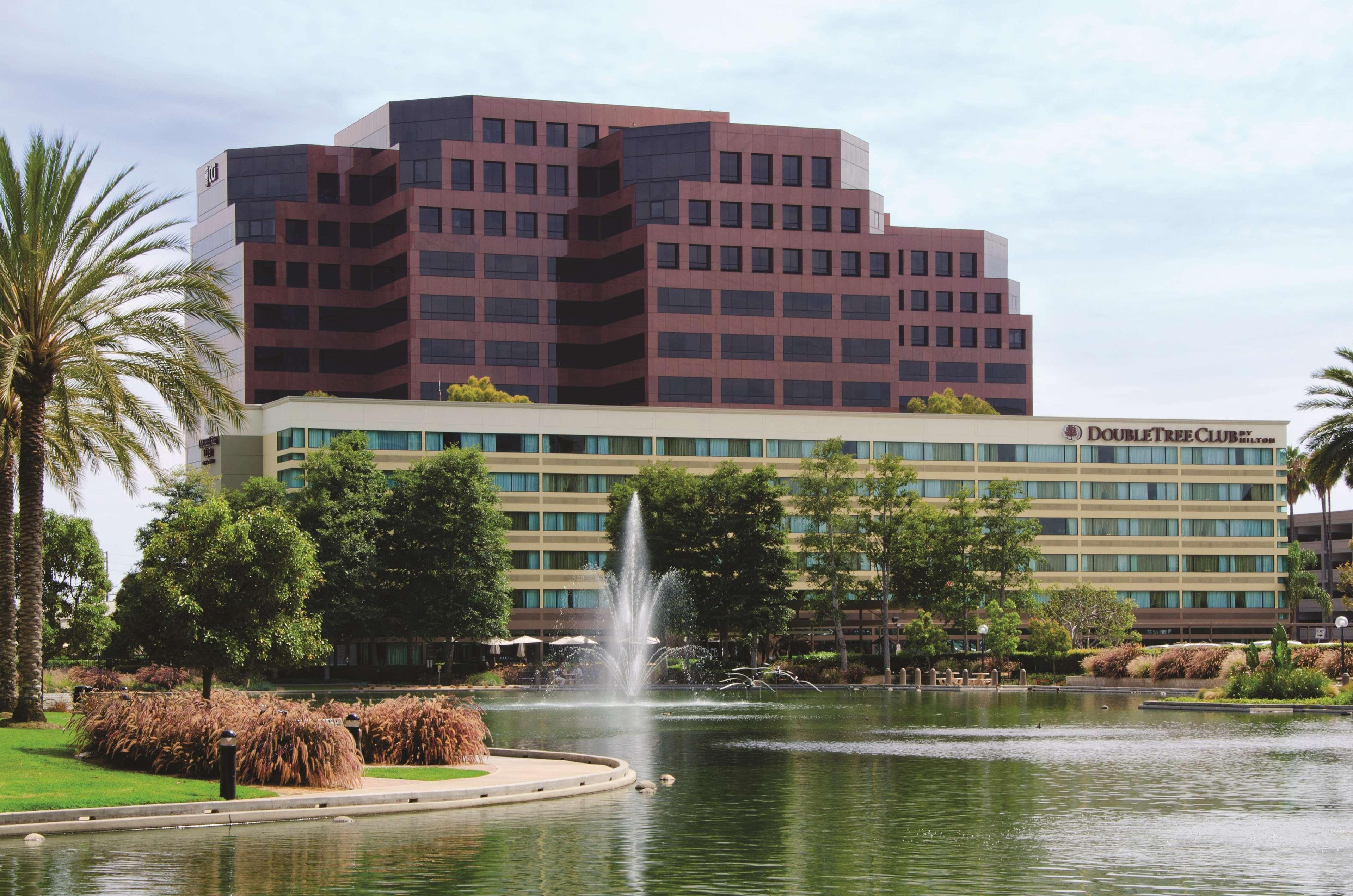 Doubletree By Hilton Orange County Airport Hotel Santa Ana Eksteriør billede