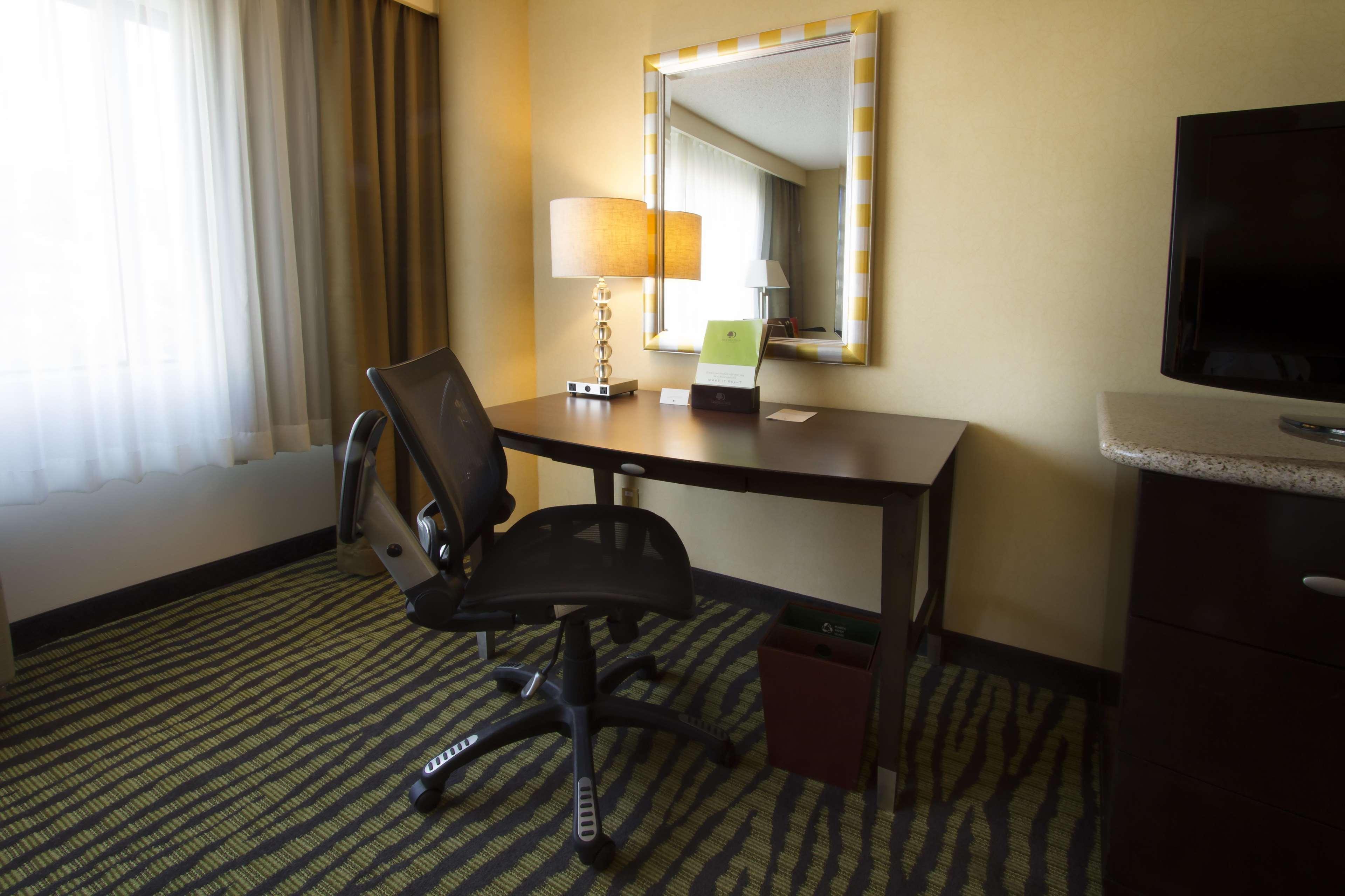 Doubletree By Hilton Orange County Airport Hotel Santa Ana Eksteriør billede