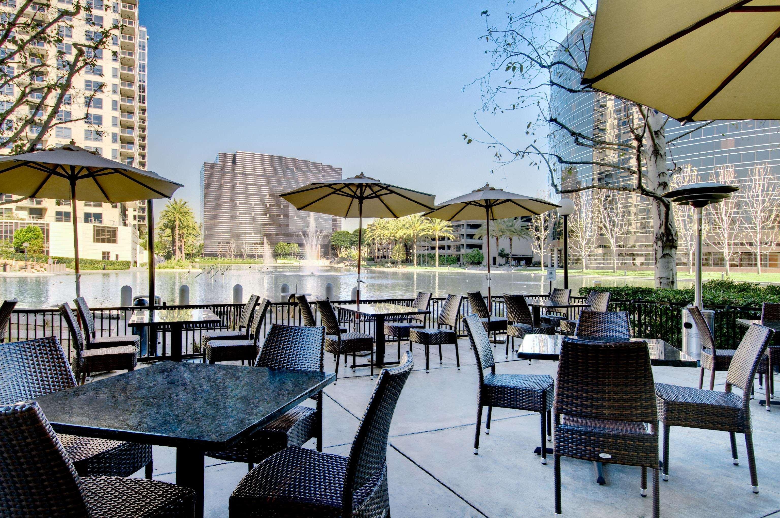 Doubletree By Hilton Orange County Airport Hotel Santa Ana Eksteriør billede