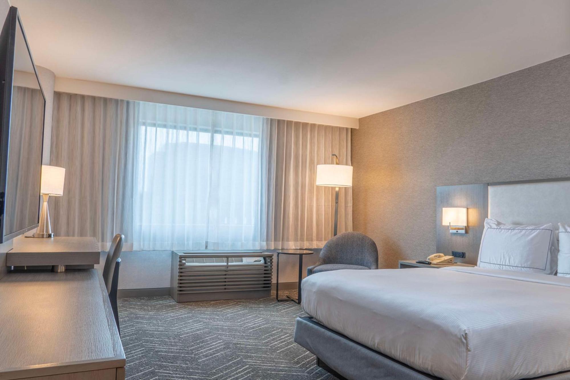 Doubletree By Hilton Orange County Airport Hotel Santa Ana Eksteriør billede