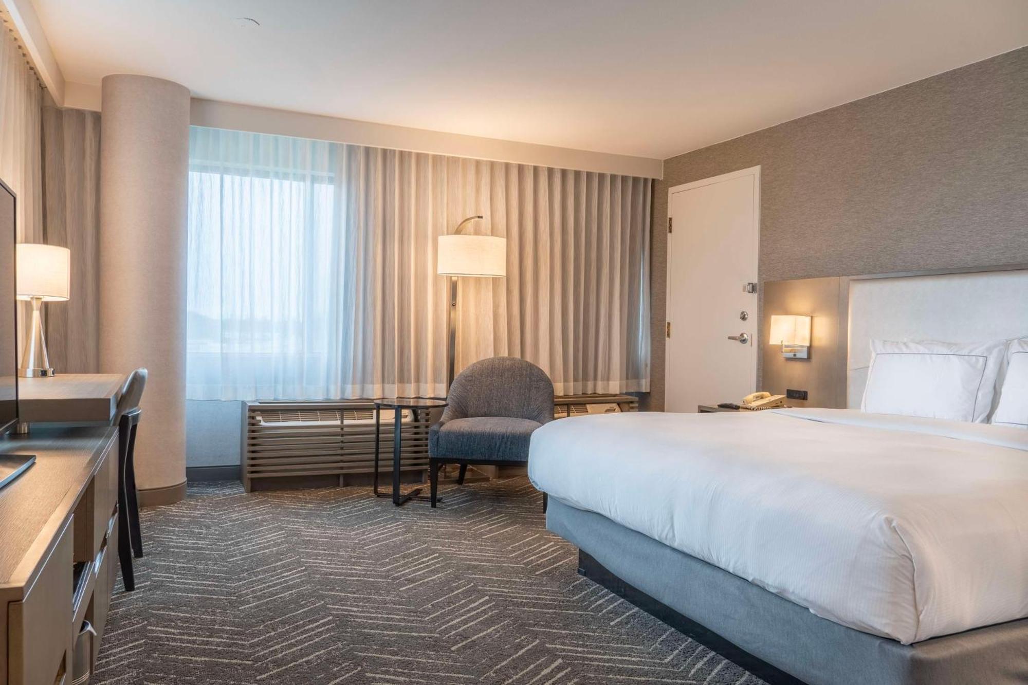 Doubletree By Hilton Orange County Airport Hotel Santa Ana Eksteriør billede