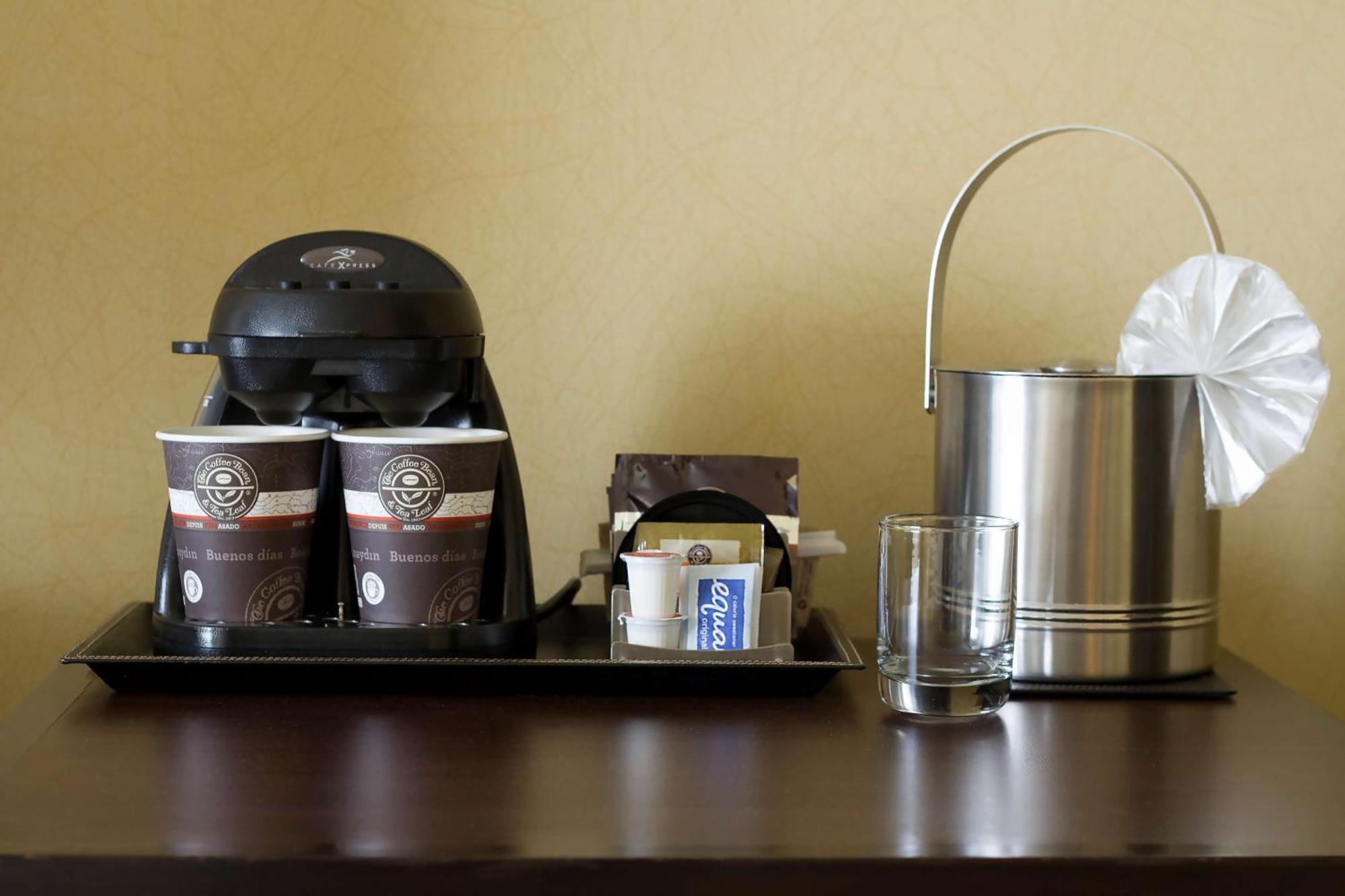 Doubletree By Hilton Orange County Airport Hotel Santa Ana Eksteriør billede
