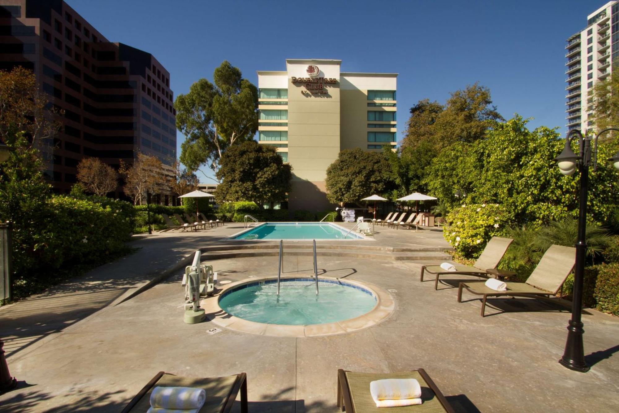 Doubletree By Hilton Orange County Airport Hotel Santa Ana Eksteriør billede