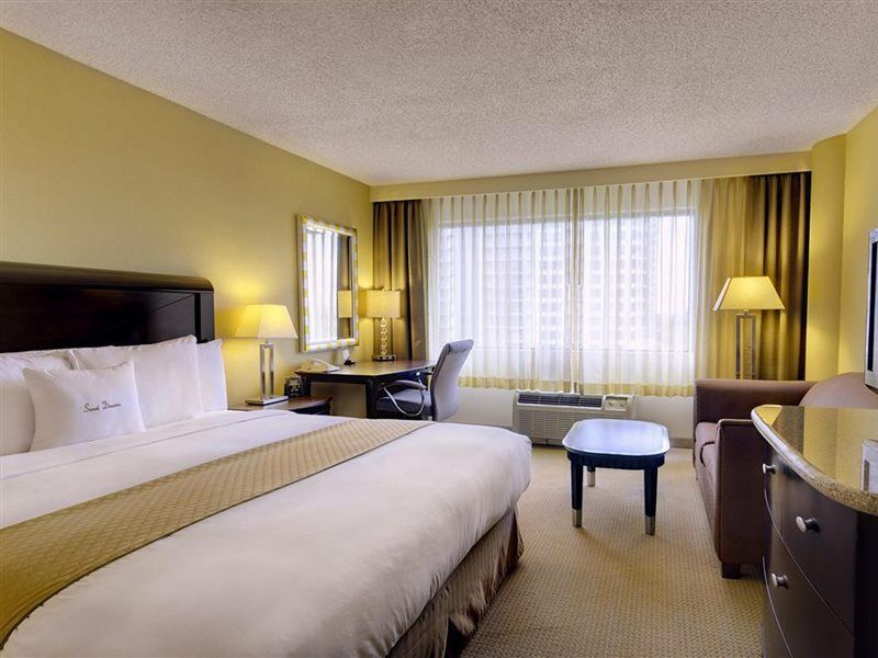 Doubletree By Hilton Orange County Airport Hotel Santa Ana Eksteriør billede